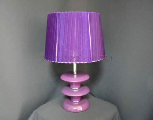 Светильник настольный Мелодия Света 220В Е27 60Вт Фиолетовый фото Светильник настольный Мелодия Света 220В Е27 60Вт Фиолетовый картинка